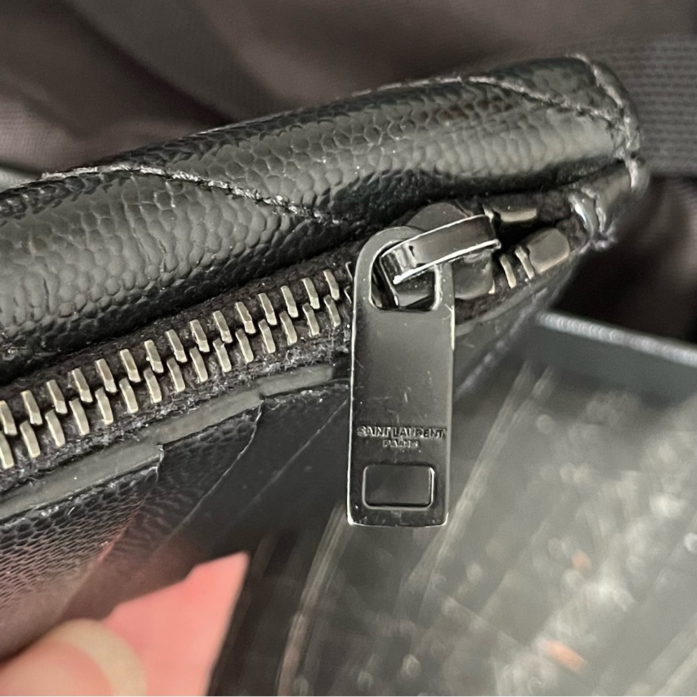 Yves Saint Laurent Black Quilted Wallet - Picture 12 of 17